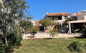 Aroma Avlis Apartments